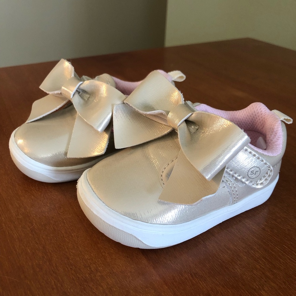 Stride Rite Kamila Sport Flat Metallic Gold Sneakers with Bow